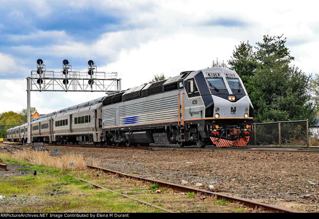 NJT 4019 on Train 1351